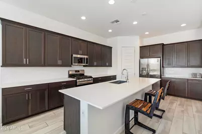 9329 W Sells Drive, Phoenix, AZ 85037 - Photo 5