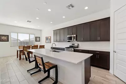 9329 W Sells Drive, Phoenix, AZ 85037 - Photo 3