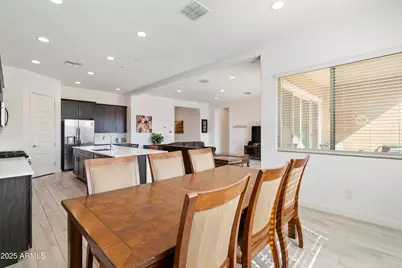 9329 W Sells Drive, Phoenix, AZ 85037 - Photo 9