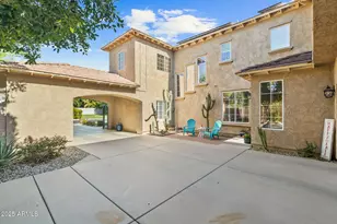 7281 W Mariposa Grande Ln, Peoria, AZ 85383 - Photo 5