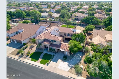 7281 W Mariposa Grande Lane, Peoria, AZ 85383 - Photo 3