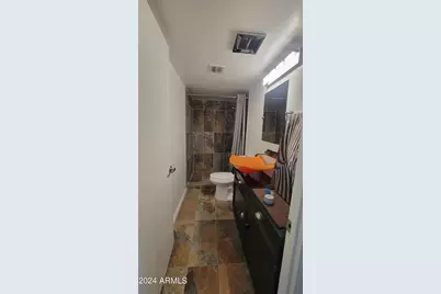 5429 N Black Cyn Highway, Phoenix, AZ 85015 - Photo 9