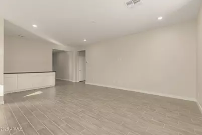 18353 W Villa Hermosa Lane, Surprise, AZ 85387 - Photo 7