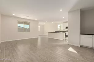 18353 W Villa Hermosa Ln, Surprise, AZ 85387 - Photo 5