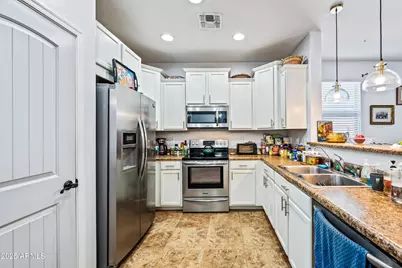 1896 W Half Moon Circle, San Tan Valley, AZ 85144 - Photo 9