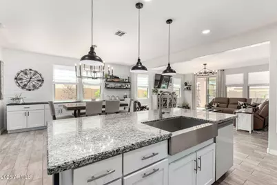 10043 W Foothill Drive, Peoria, AZ 85383 - Photo 11