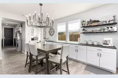 10043 W Foothill Drive, Peoria, AZ 85383 - Photo 9