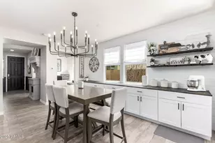 10043 W Foothill Dr, Peoria, AZ 85383 - Photo 9