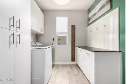 10043 W Foothill Drive, Peoria, AZ 85383 - Photo 31