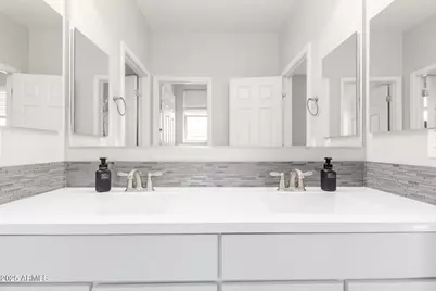 10043 W Foothill Drive, Peoria, AZ 85383 - Photo 25