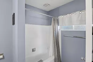 2528 N 48th Pl N, Phoenix, AZ 85008 - Photo 17