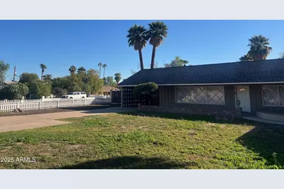 2528 N 48th Place N, Phoenix, AZ 85008 - Photo 3