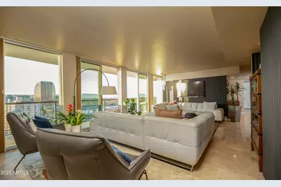 2323 N Central Avenue #1701, Phoenix, AZ 85004 - Photo 3