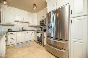 2323 N Central Ave, Phoenix, AZ 85004 - Photo 13