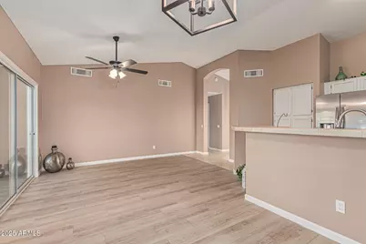 6711 S Coral Gable Drive, Chandler, AZ 85249 - Photo 9