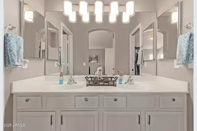 10521 W Berkeley Road, Avondale, AZ 85392 - Photo 11