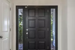 5038 E Earll Dr, Phoenix, AZ 85018 - Photo 5