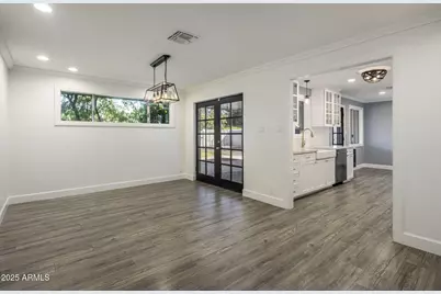 5038 E Earll Drive, Phoenix, AZ 85018 - Photo 9