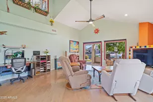 8977 W Lisbon Ln, Peoria, AZ 85381 - Photo 5