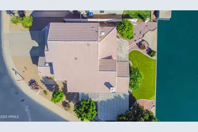 8977 W Lisbon Lane, Peoria, AZ 85381 - Photo 33