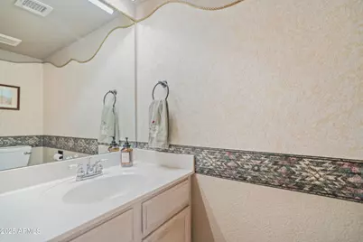 8977 W Lisbon Lane, Peoria, AZ 85381 - Photo 17