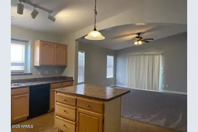 533 E Angeline Avenue, San Tan Valley, AZ 85140 - Photo 5