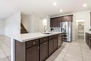 17646 W Hubbard Dr, Goodyear, AZ 85338 - Photo 7