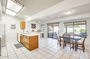 20854 N Gable Hill Dr, Sun City West, AZ 85375 - Photo 7