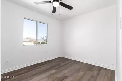 7613 W Flower Street, Phoenix, AZ 85033 - Photo 15