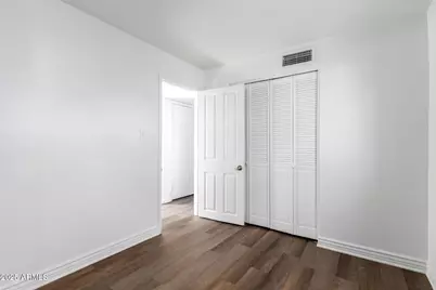 7613 W Flower Street, Phoenix, AZ 85033 - Photo 25