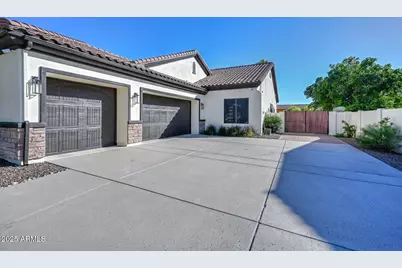 9133 W Andrea Drive, Peoria, AZ 85383 - Photo 5