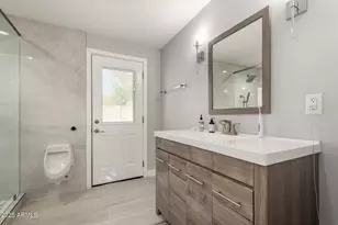 3444 E Camelback Rd, Phoenix, AZ 85018 - Photo 39