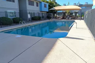 2610 W Berridge Ln, Phoenix, AZ 85017 - Photo 17