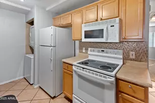 2121 W Royal Palm Rd, Phoenix, AZ 85021 - Photo 9