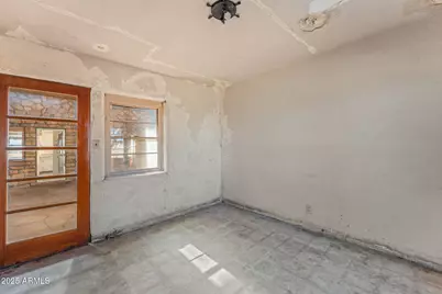 16057 S Sickles Ranch Road, Peeples Valley, AZ 86332 - Photo 19