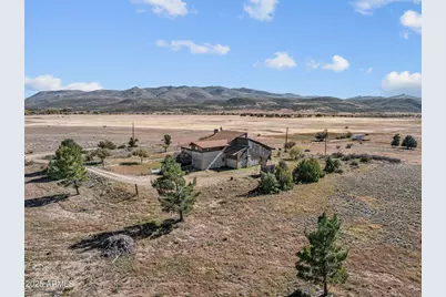 16057 S Sickles Ranch Road, Peeples Valley, AZ 86332 - Photo 37