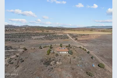 16057 S Sickles Ranch Road, Peeples Valley, AZ 86332 - Photo 35