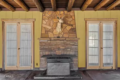 16057 S Sickles Ranch Road, Peeples Valley, AZ 86332 - Photo 17