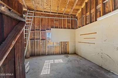 16057 S Sickles Ranch Road, Peeples Valley, AZ 86332 - Photo 25