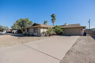 1239 E Hermosa Dr, Tempe, AZ 85282 - Photo 1