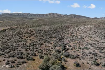 129 Acres Sickles Ranch Radial, Peeples Valley, AZ 86332 - Photo 15