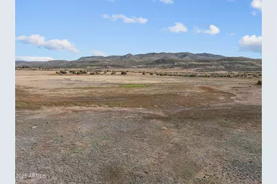 129 Acres Sickles Ranch Radial, Peeples Valley, AZ 86332 - Photo 19