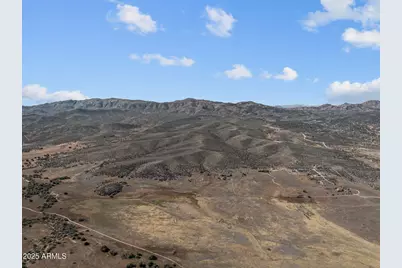 129 Acres Sickles Ranch Radial, Peeples Valley, AZ 86332 - Photo 21