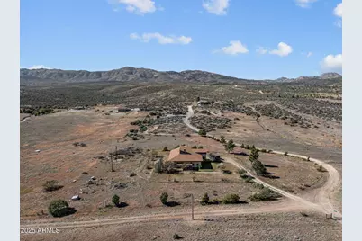 129 Acres Sickles Ranch Radial, Peeples Valley, AZ 86332 - Photo 9