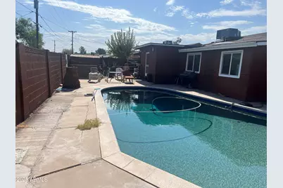 5648 W Meadowbrook Avenue, Phoenix, AZ 85031 - Photo 11