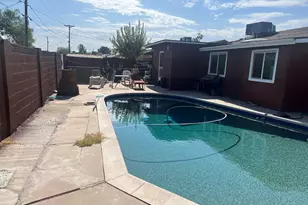 5648 W Meadowbrook Ave, Phoenix, AZ 85031 - Photo 11