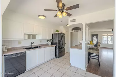 19825 N 100th Avenue, Sun City, AZ 85373 - Photo 13