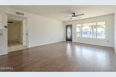 19825 N 100th Avenue, Sun City, AZ 85373 - Photo 9