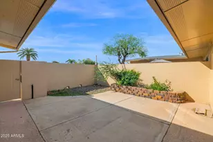 18222 N Stonebrook Dr, Sun City West, AZ 85375 - Photo 21