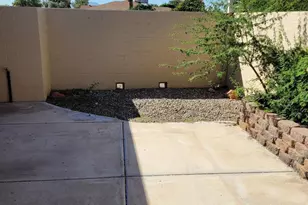 18222 N Stonebrook Dr, Sun City West, AZ 85375 - Photo 13